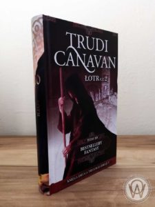 Trudi Canavan Łotr