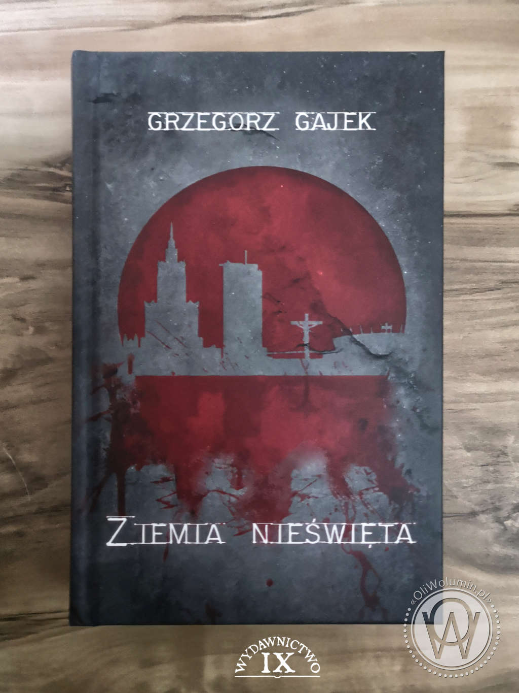 Ziemia nieświęta - Grzegorz Gajek