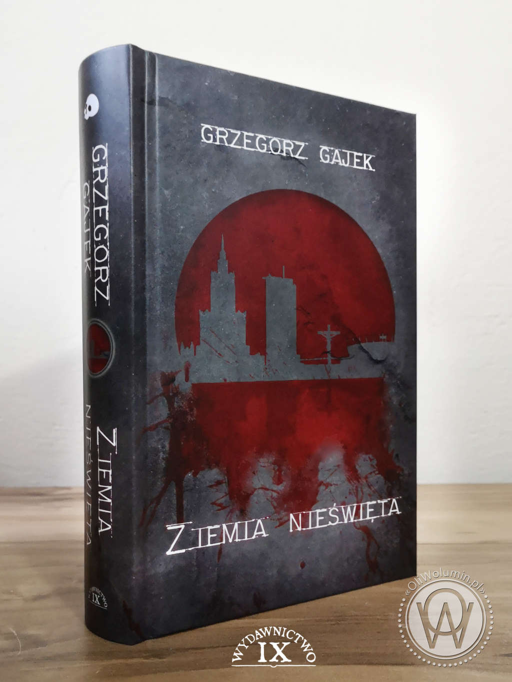 Ziemia nieświęta - Grzegorz Gajek